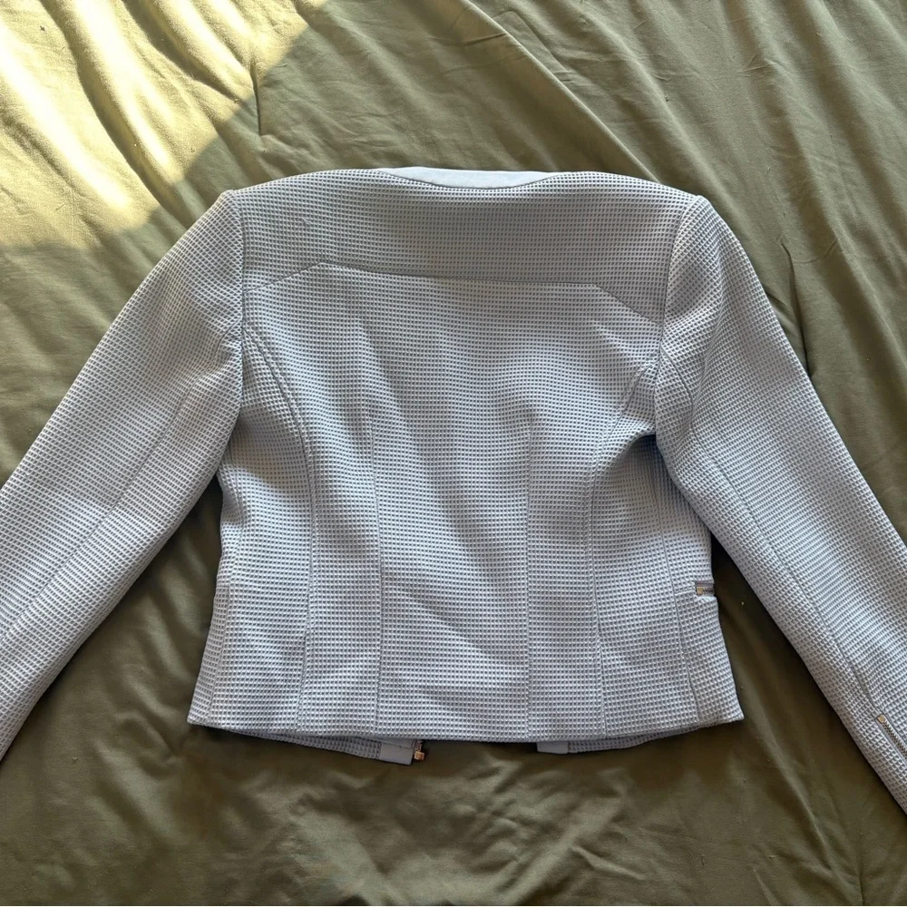Ted Baker London Cropped Jacket Size 0 | Textured Zip Moto Style - Picture 3 of 3